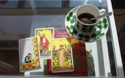 Tarot för att kika in under medvetandets tröskel